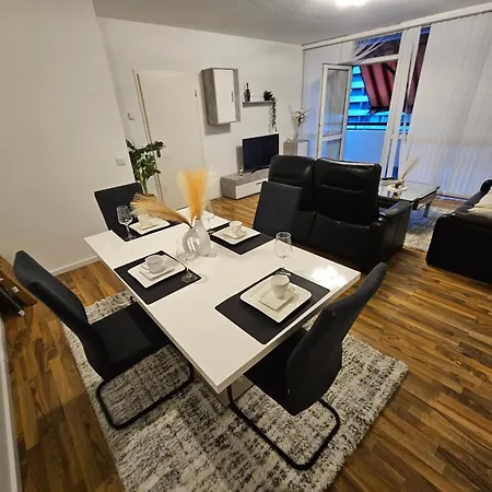 Cuss Luxury - City, Balkon, Sauna & Pool Apartmán Mülheim an der Ruhr
