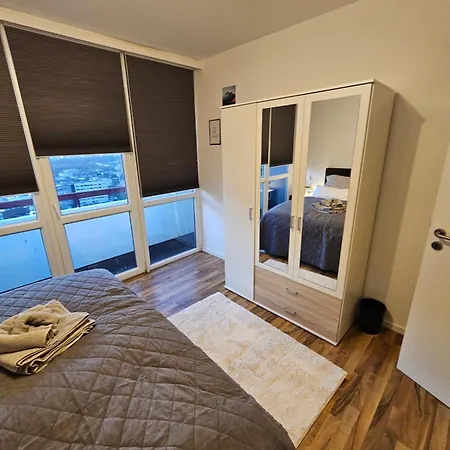 Apartmán Cuss Luxury - City, Balkon, Sauna & Pool *